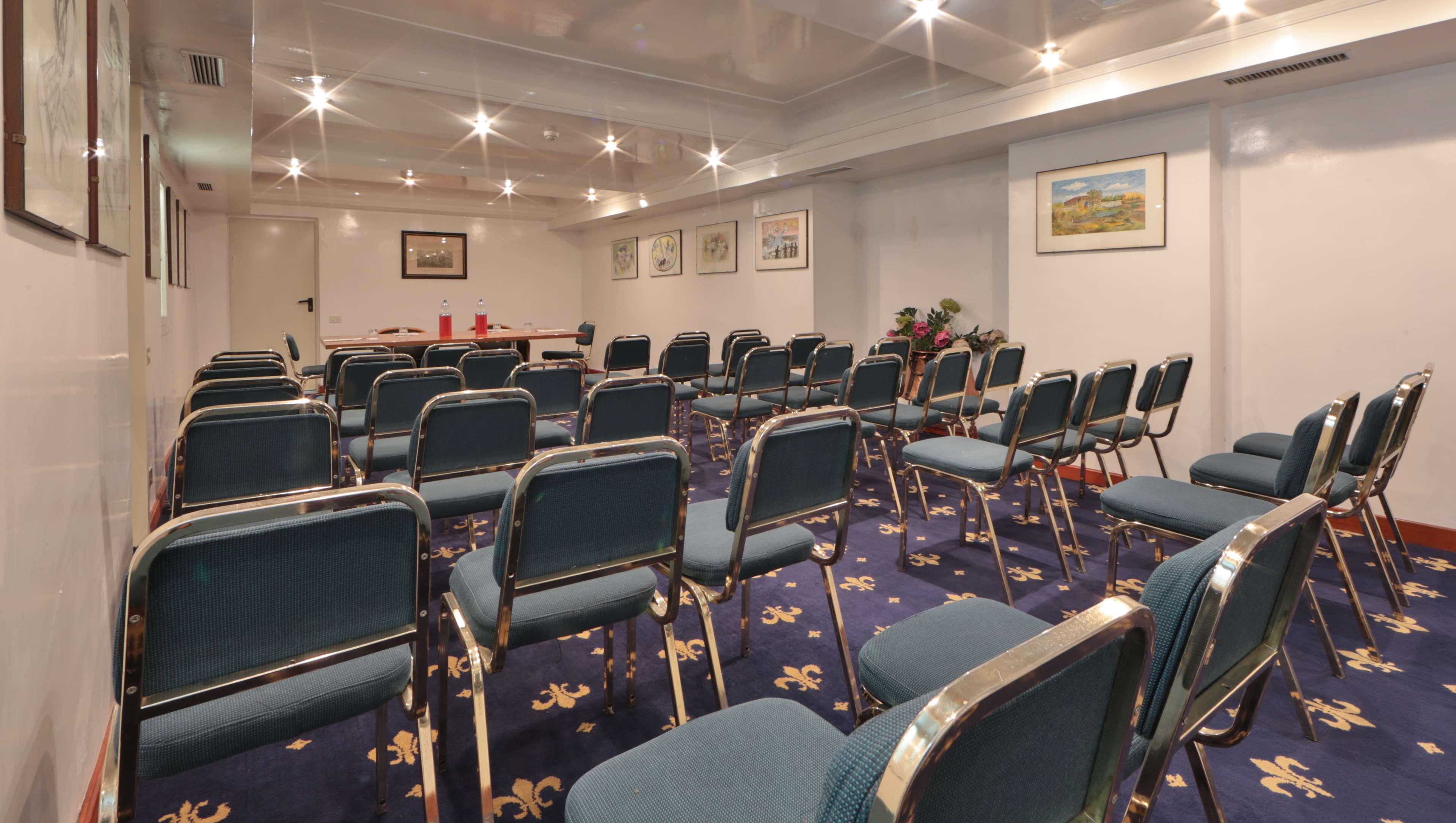 Western Rivoli 4* Roma