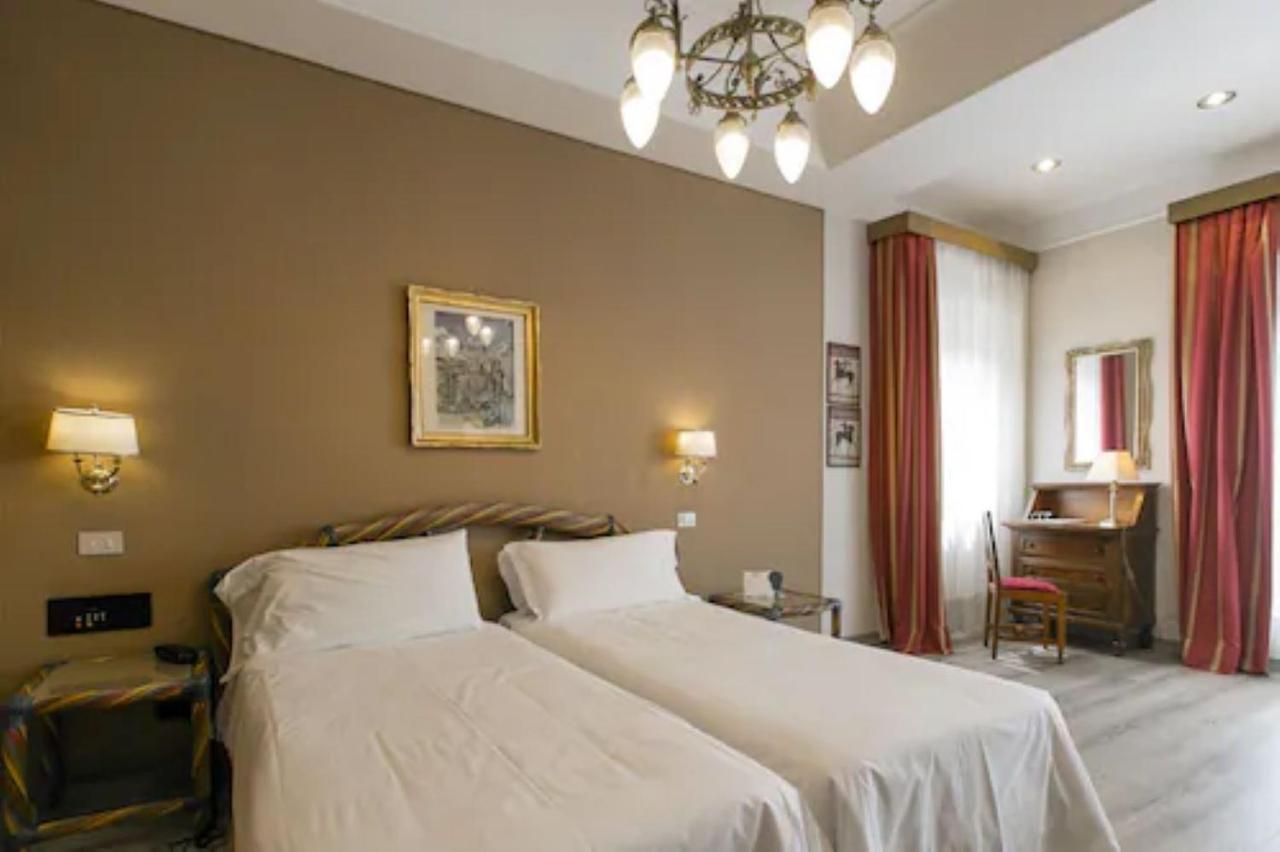 Western Rivoli Hotel 4*